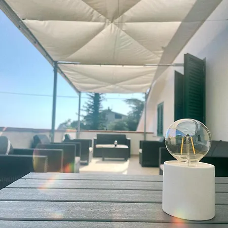 Colibri Guest house Maiera