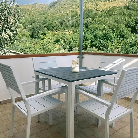 Colibri Guest house Maiera